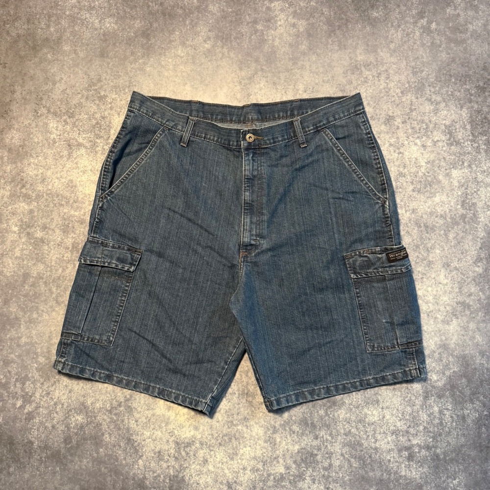 Wrangler Men's Denim Cargo Shorts Blue Medium Wash Jeans Size 38 60MSWMS